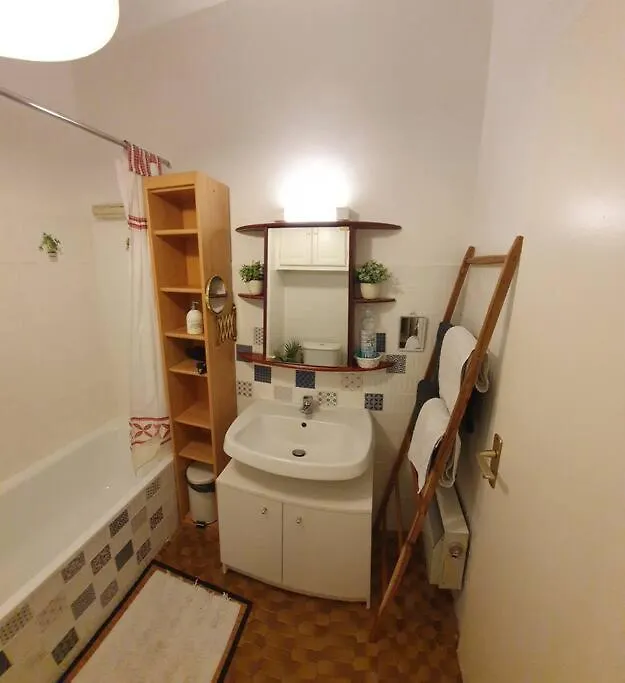 Appartement Studio L'Escala Arles 0*,  France
