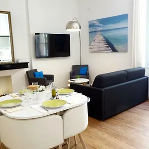 - Le Chic Arles